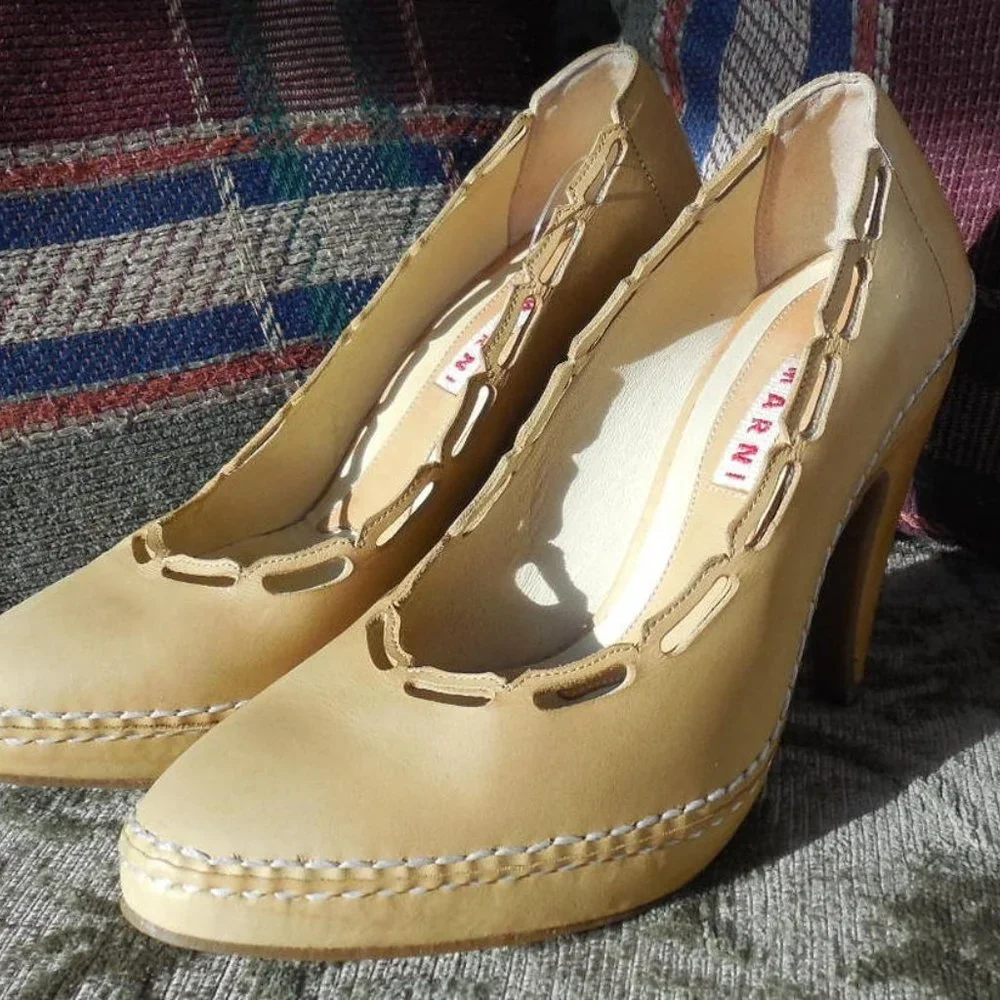 Marni Cutout Nude Leather Pumps Almond Toe High Heels EU 35.5 US 5 5.5 Italian